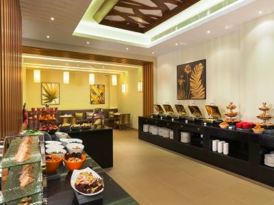 Centara Muscat Hotel Екстериор снимка